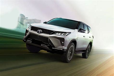 Toyota Fortuner 4x4 2.8L LTD AT 2024 Specs & Price in Philippines.